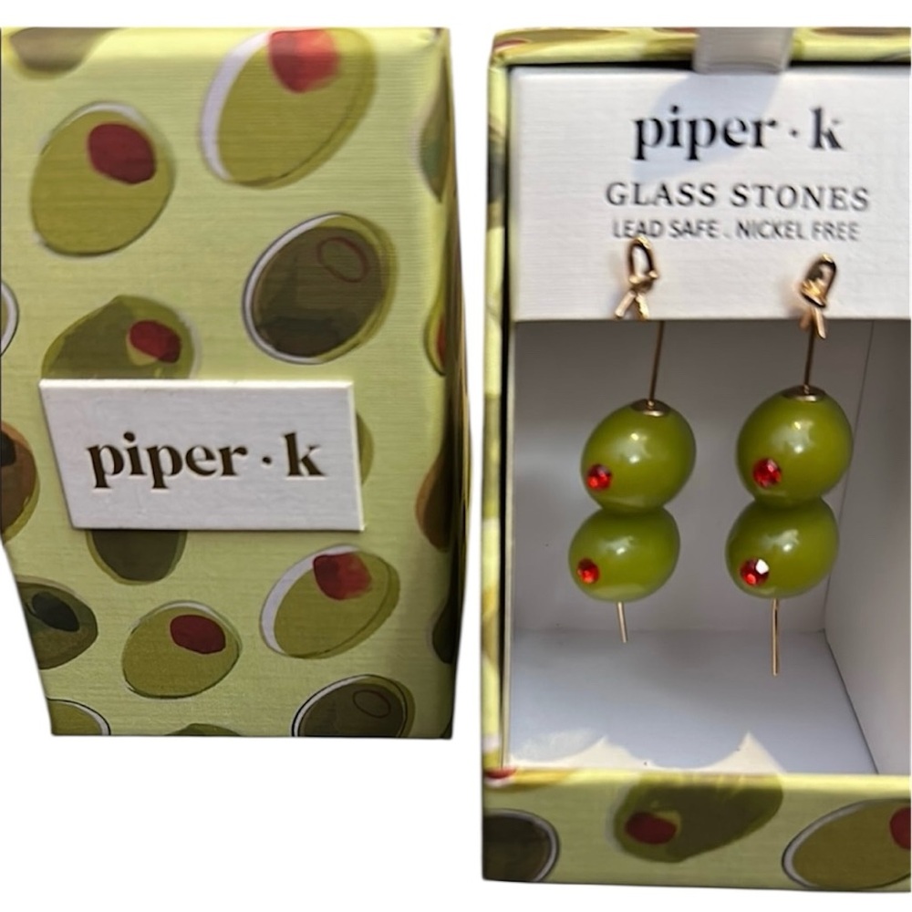 -🫒🍸 Viral Hard to Find Martini Olive earrings. Adorable conversation star… - Picture 2 of 2